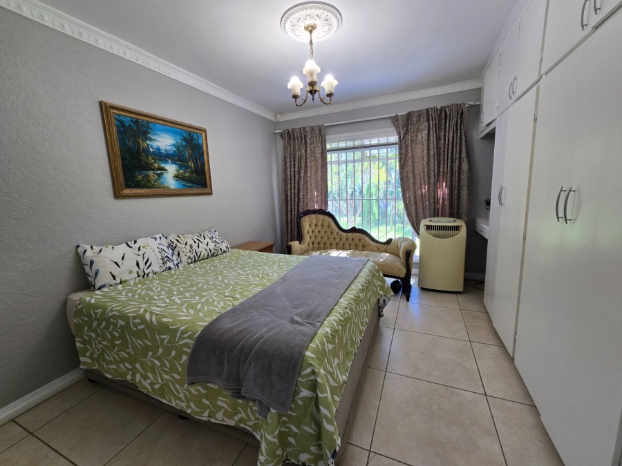 5 Bedroom Property for Sale in Heuwelsig Free State